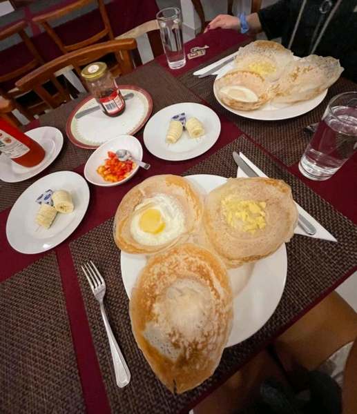 Dining image 14